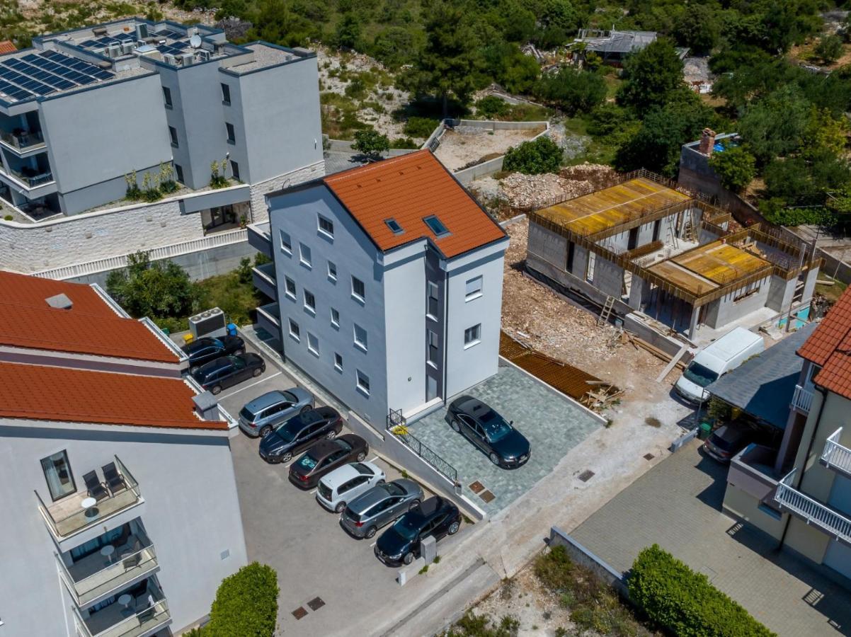 Carpe Diem Luxury Apartments Rogoznica  Exterior photo