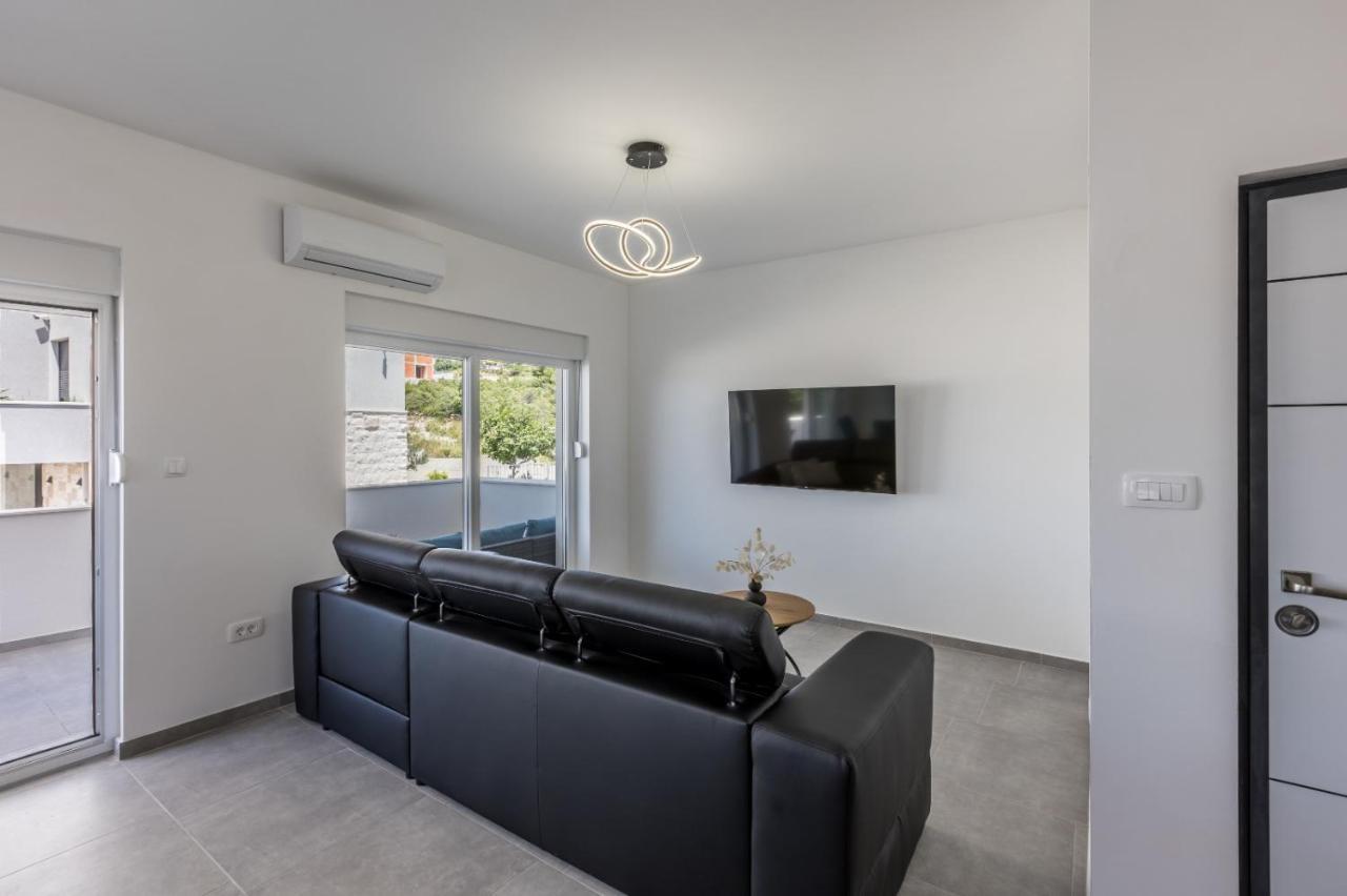 Carpe Diem Luxury Apartments Rogoznica  Exterior photo